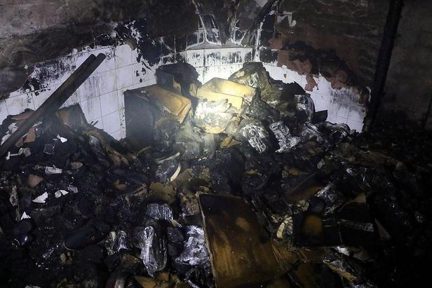 مهار آتش‌سوزی انبار ناایمن نگهداری کفش در خیابان امام‌رضا (ع) مشهد