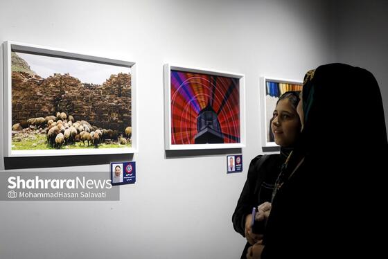 گزارش تصویری | اولین نمایشگاه دوسالانه کانون عکس مشهد