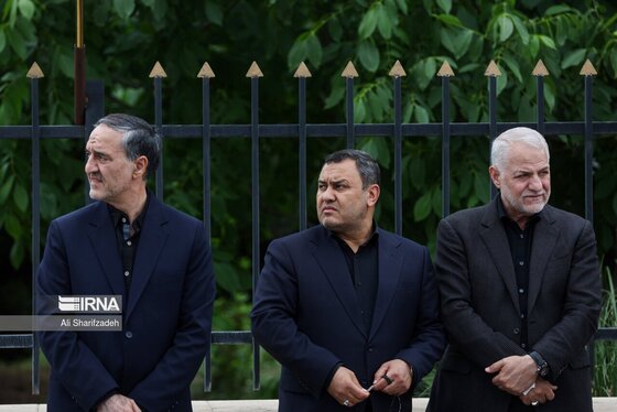 استقبال از پیکر مطهر شهدای خدمت در فرودگاه مهرآباد تهران + عکس و فیلم