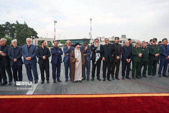 استقبال از پیکر مطهر شهدای خدمت در فرودگاه مهرآباد تهران + عکس و فیلم