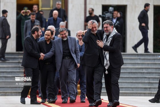 استقبال از پیکر مطهر شهدای خدمت در فرودگاه مهرآباد تهران + عکس و فیلم