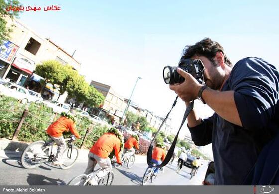 ورود جانبازان دوچرخه سوار حامل پرچم حرم حضرت ابوالفضل(ع) به مشهد