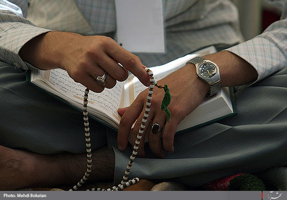 مراسم معنوي اعتكاف در حرم رضوي-2