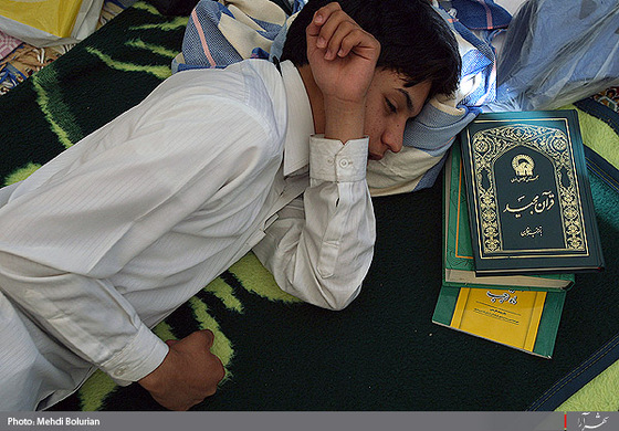 مراسم معنوي اعتكاف در حرم رضوي-2