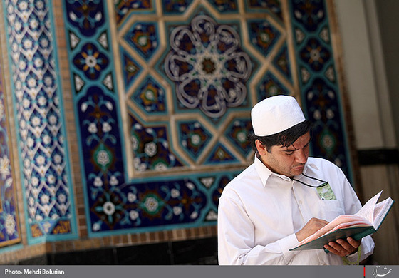 مراسم معنوي اعتكاف در حرم رضوي-2