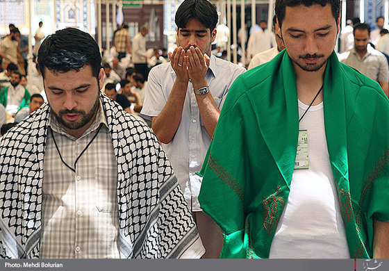 مراسم معنوي اعتكاف در حرم رضوي-2