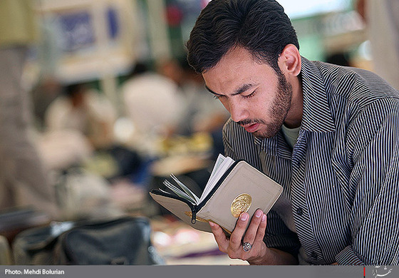 مراسم معنوي اعتكاف در حرم رضوي-2