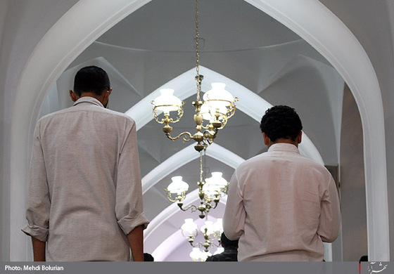 مراسم معنوي اعتكاف در حرم رضوي-2