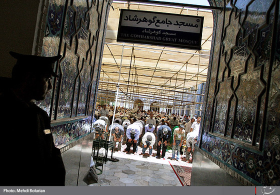 مراسم معنوي اعتكاف در حرم رضوي-2