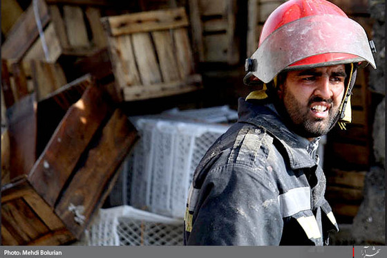 آتش سوزی در انبار جعبه بلوار کشاورز-1