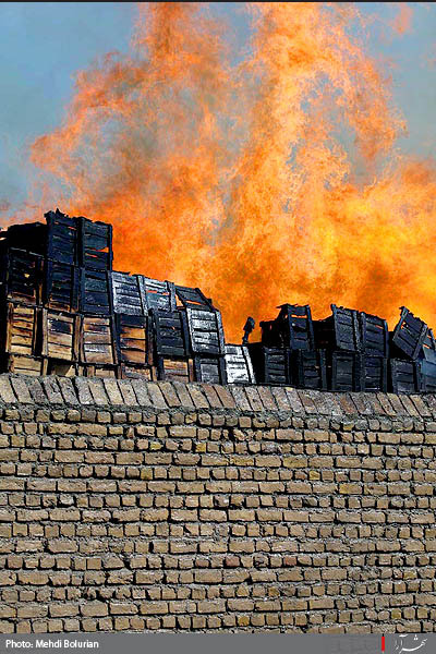 آتش سوزی در انبار جعبه بلوار کشاورز-1