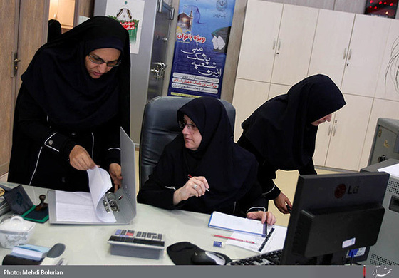  نخستین شعبه بانک ملی بانوان کشور