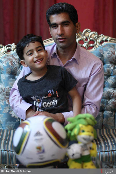 لحظاتی قبل ازفینال جام نوزدهم باخانواده کامرانی فر