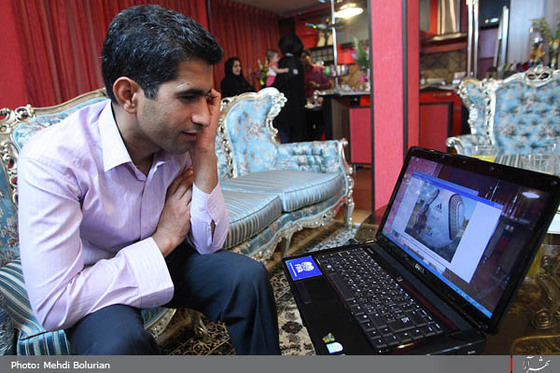 لحظاتی قبل ازفینال جام نوزدهم باخانواده کامرانی فر