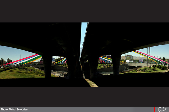 شــــهر در انتظار منجــــي