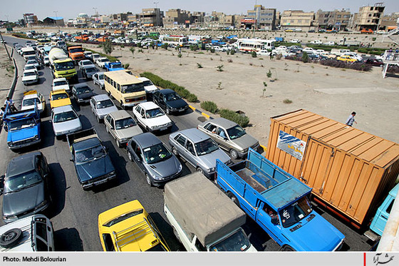 ريزش قسمتي از آسفالت در بلوار ابوطالب مشهد