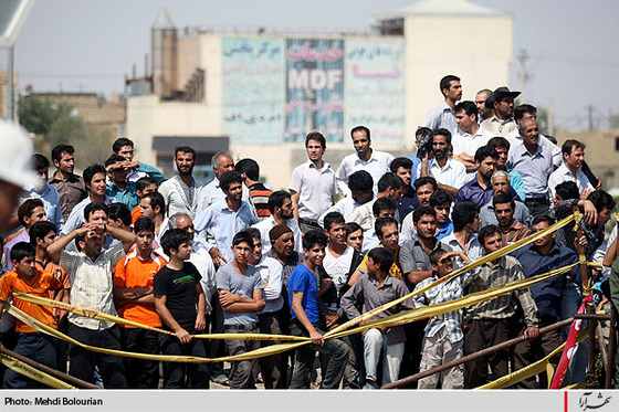 ريزش قسمتي از آسفالت در بلوار ابوطالب مشهد