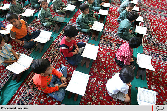 محفل انس با قرآن كودكان در حرم رضوي