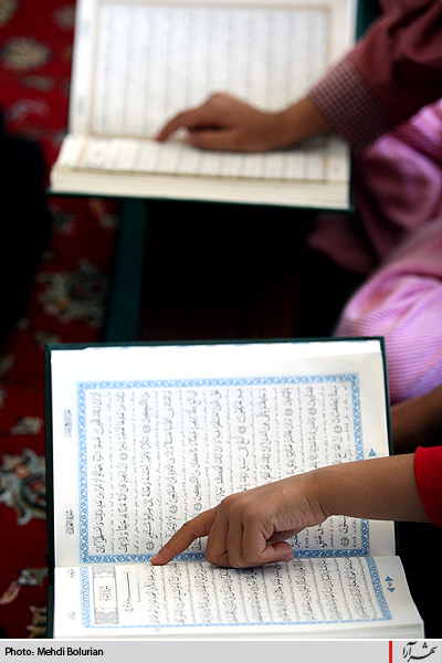 محفل انس با قرآن كودكان در حرم رضوي