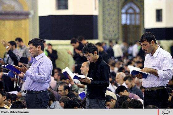 ليله القدر در حرم رضوي -1