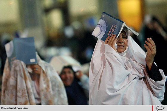 ليله القدر در حرم رضوي -1