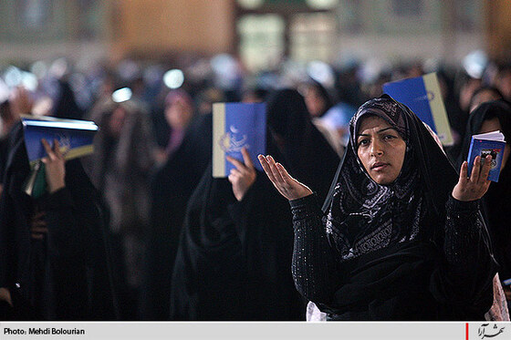 ليله القدر در حرم رضوي -1