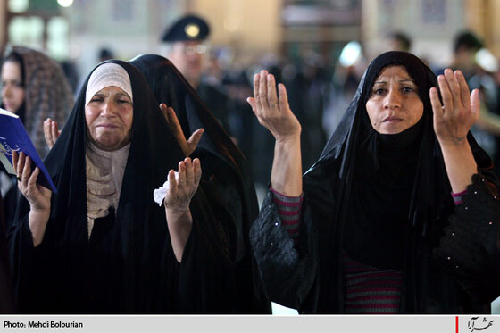 ليله القدر در حرم رضوي -1