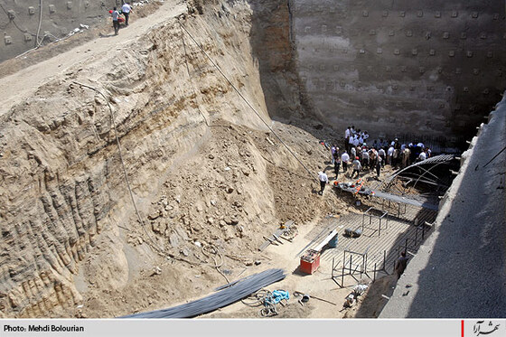 ريزش آوار يك گارگاه ساختماني در مشهد