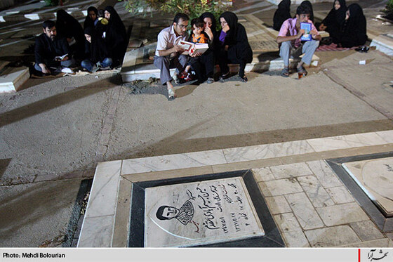 ليله القدر در جوار مزار شهدا- 3