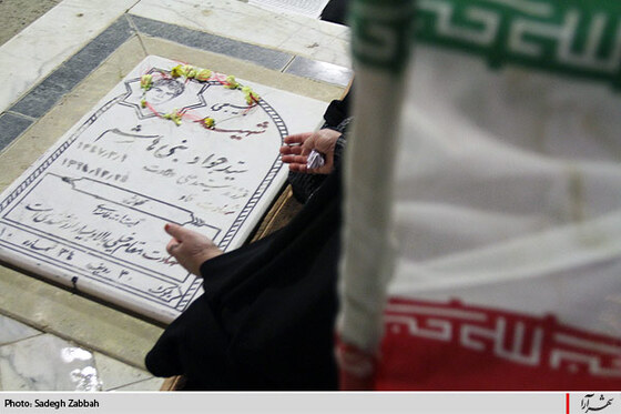ليله القدر در جوار مزار شهدا- 2
