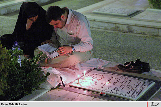 ليله القدر در جوار مزار شهدا- 1