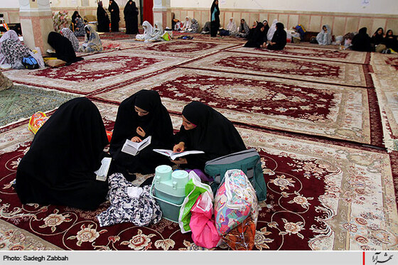 نخستين اعتكاف دانش آموزي كشور در مشهد