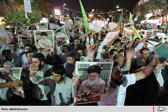 راهپیمایی مردم مشهد در اعتراض به اهانت به قرآن