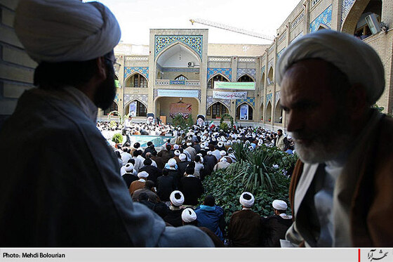 تجمع طلاب و روحانيون در محكوميت اهانت به قرآن کریم 