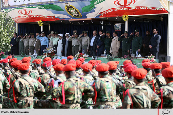 مراسم رژه نیروهای مسلح در هفته دفاع مقدس