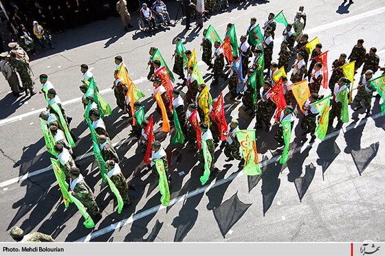 مراسم رژه نیروهای مسلح در هفته دفاع مقدس