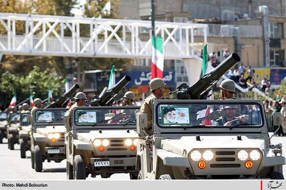مراسم رژه نیروهای مسلح در هفته دفاع مقدس
