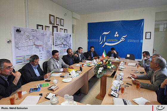 ميزگرد نقد و بررسي تغيير مسير خطوط اتوبوسراني