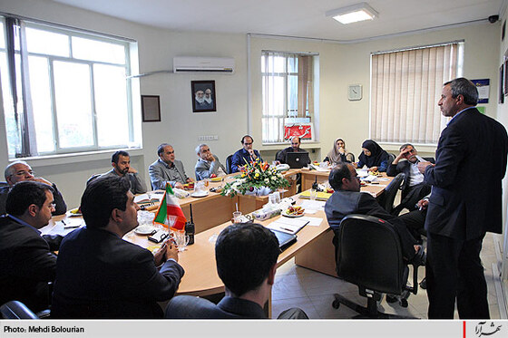 ميزگرد نقد و بررسي تغيير مسير خطوط اتوبوسراني