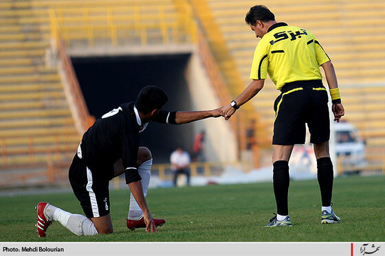ابومسلم خراسان - برق شيراز