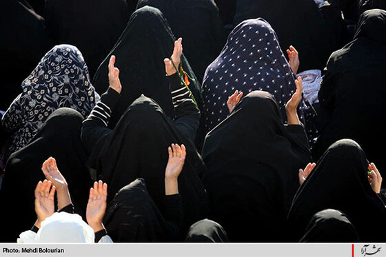 مراسم دعاي عرفه در حرم امام رضا (ع)