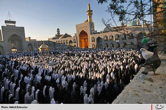 نماز عید سعید قربان در حرم رضوي