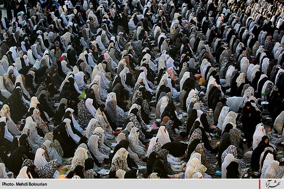 نماز عید سعید قربان در حرم رضوي