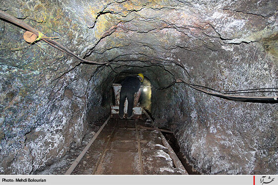 فيروزه ايران، نگين جهان