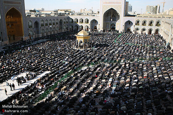 گزارش خبري/ نماز ظهر عاشورا در حرم رضوي