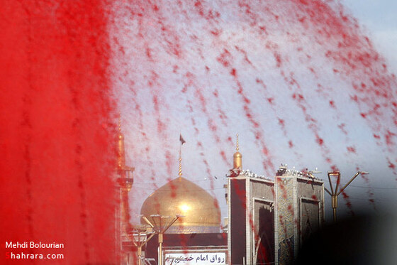 گزارش خبري/ نماز ظهر عاشورا در حرم رضوي