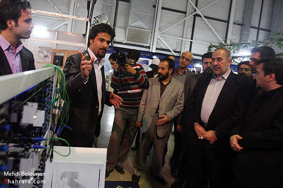 حضور استاندار خراسان رضوي در نمايشگاه پژوهش و فناوري