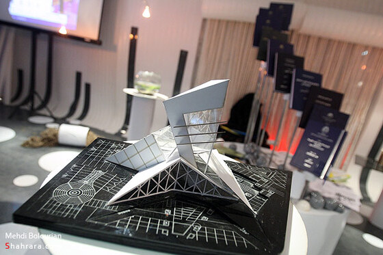 حضور استاندار خراسان رضوي در نمايشگاه پژوهش و فناوري