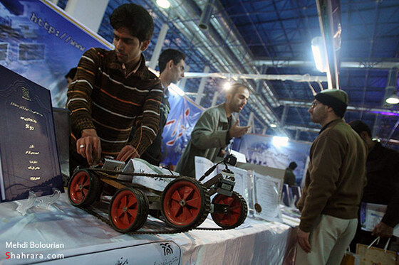حضور استاندار خراسان رضوي در نمايشگاه پژوهش و فناوري