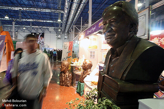 حضور استاندار خراسان رضوي در نمايشگاه پژوهش و فناوري